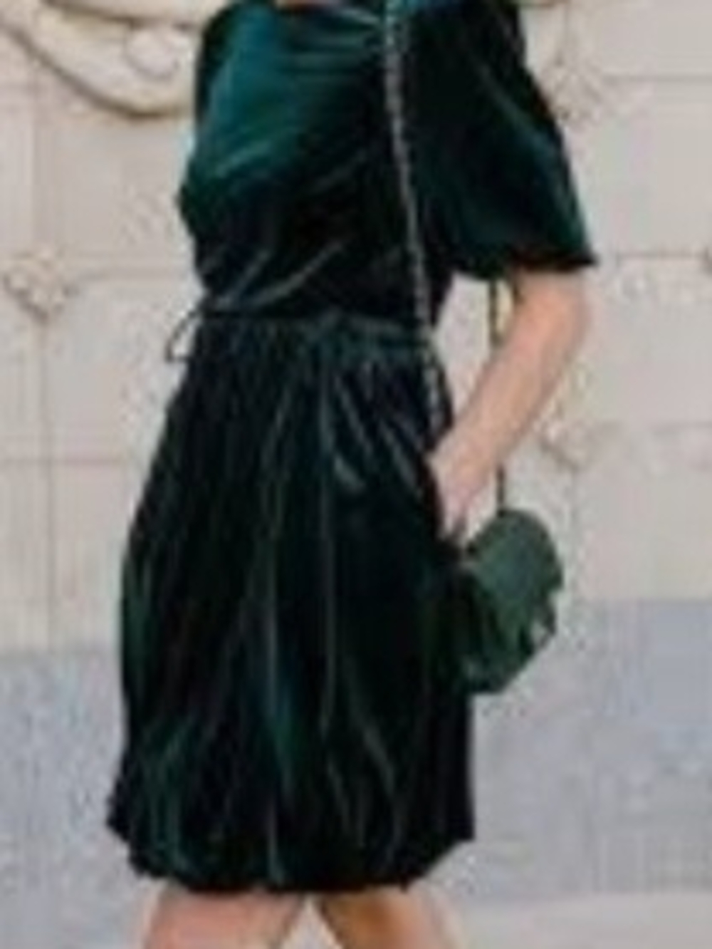 ANTONIO MELANI Emerald Green Velvet Short Sleeve Dress - Size 6